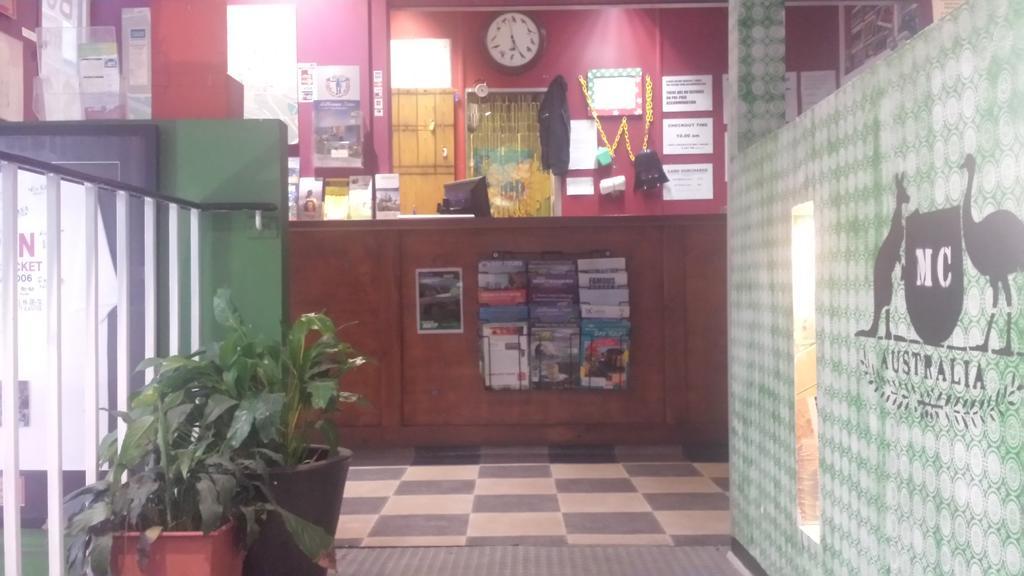 The Melbourne Connection Travellers Hostel Exterior foto